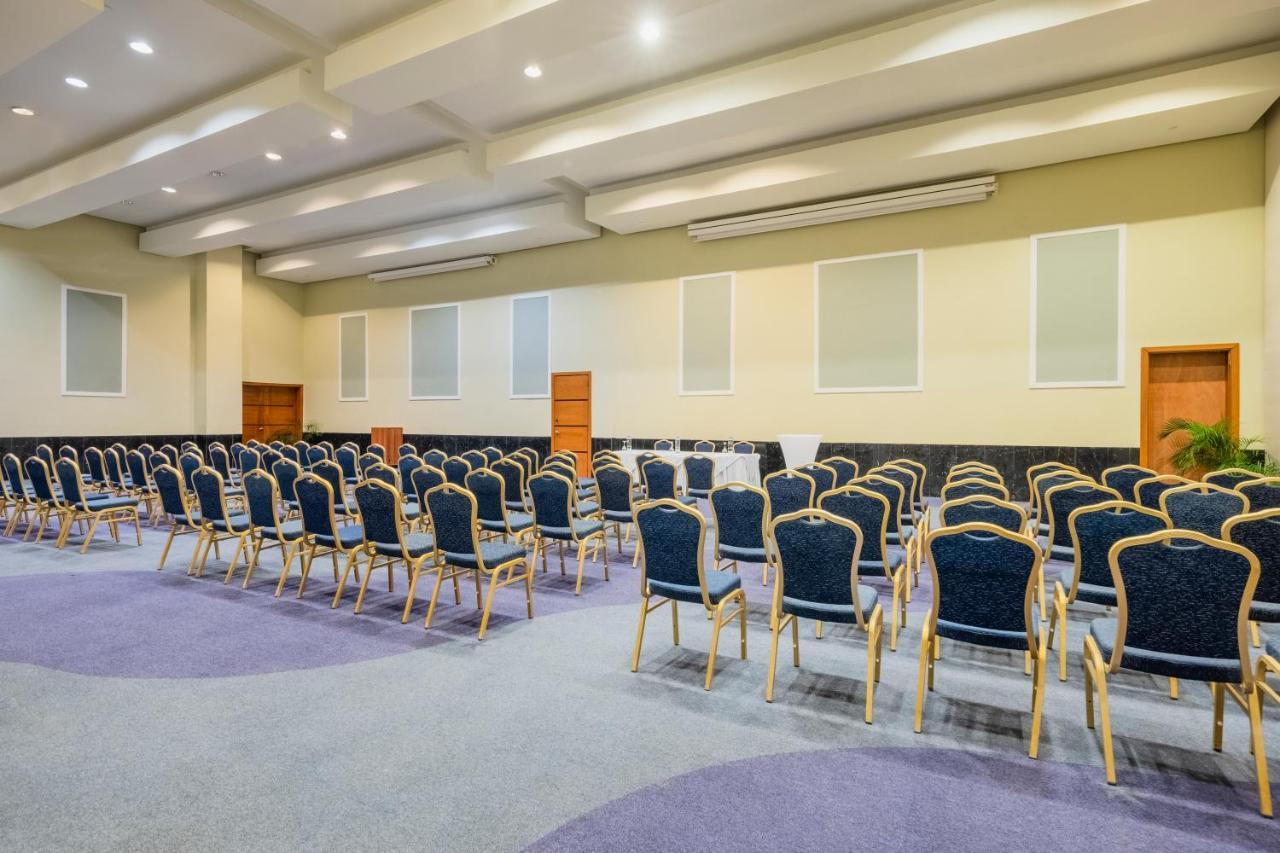 Joia Rose Hall By Iberostar (Adults Only) مونتيغو باي المظهر الخارجي الصورة